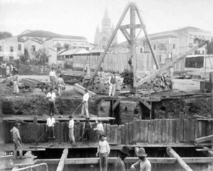 Construção do viaduto da Santa Efigênia